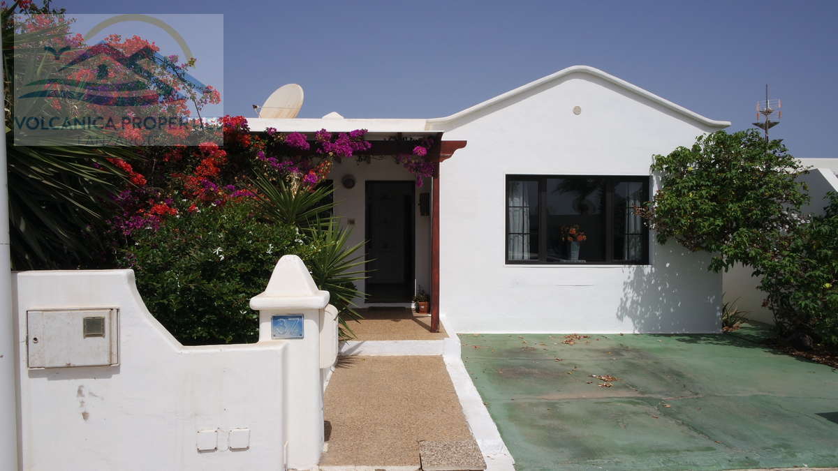 Fábula Bolos Templado Villa en venta en Puerto del Carmen, Tias, Lanzarote [Ref.291005]. 4  dormitorios. 250.000€