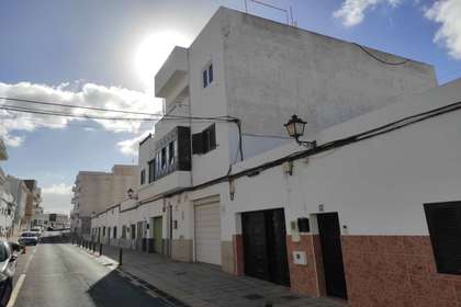 Edificio venta en La Vega, Arrecife, Lanzarote. 