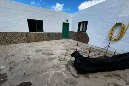 for sale in Tahiche, Teguise, Lanzarote. 